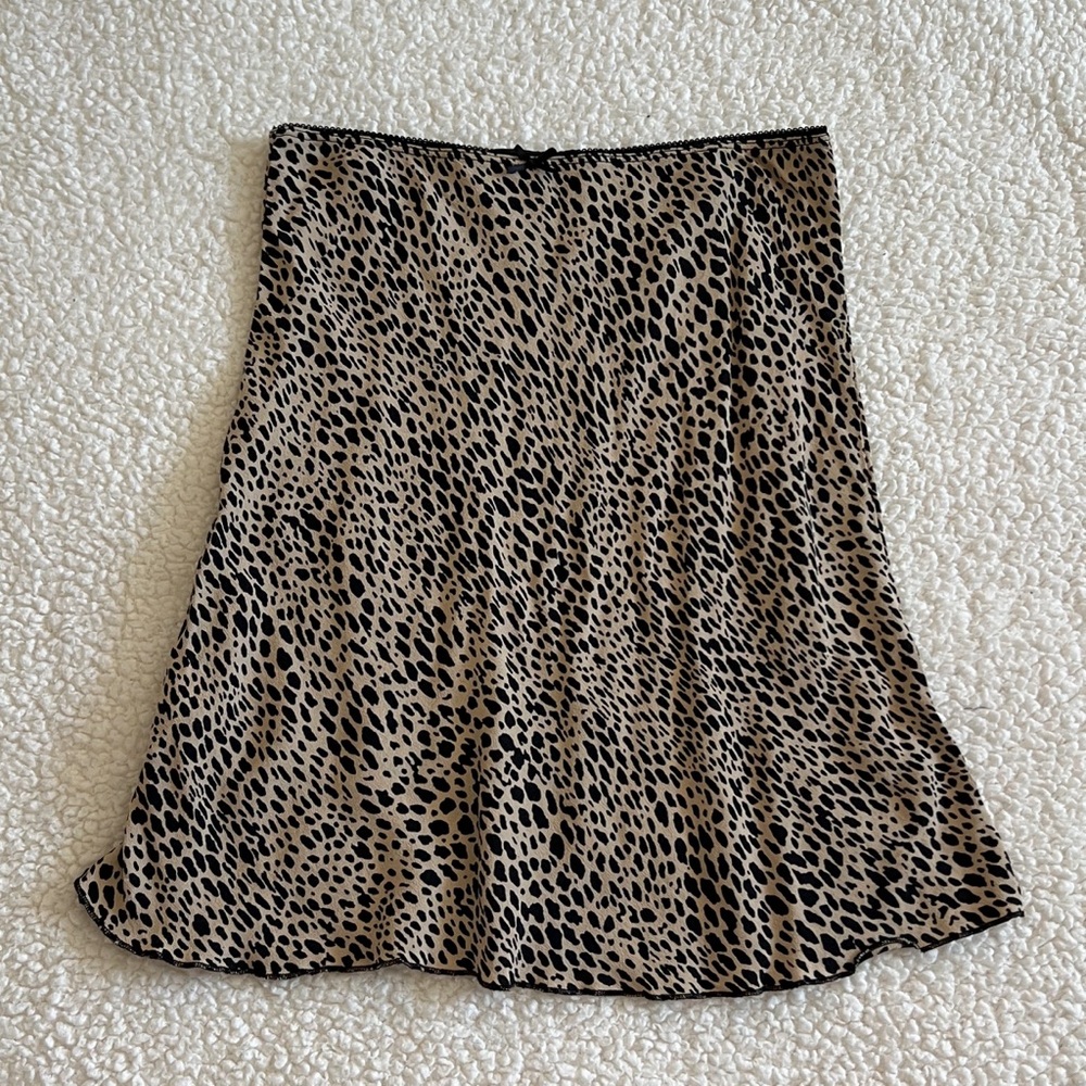 Brandy Melville leopard skirt one size new without tags